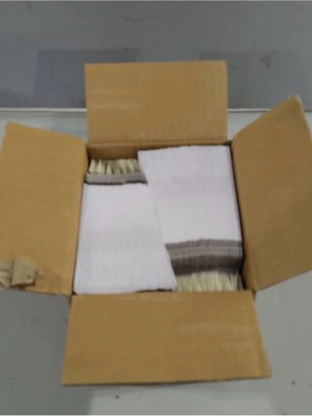 White rigid Shipping Envelopes mailers 120-Pack 7” x 4.35” trading cards mailers